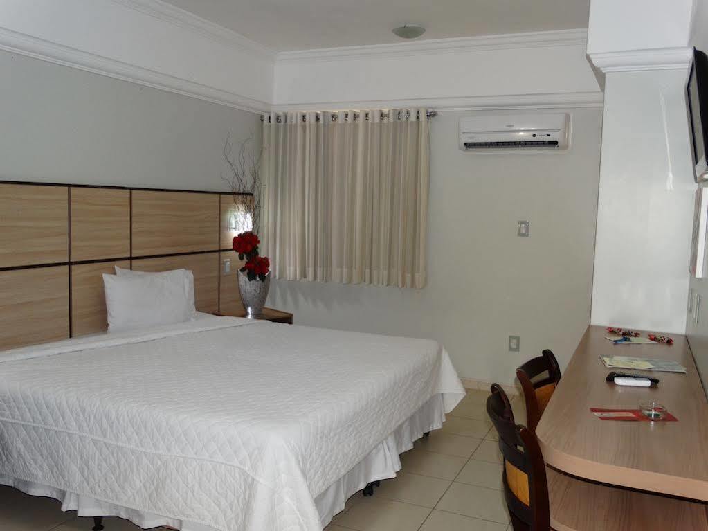 Verdes Vales Lazer Hotel Жуазейру ду Норти Екстериор снимка